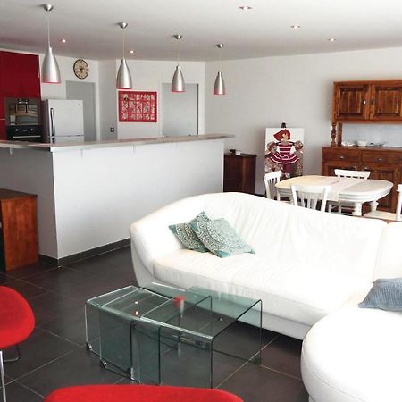 Awesome Apartment In Sauvian With Wifi Eksteriør billede